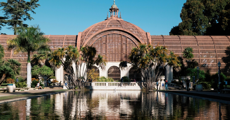 Botanical building